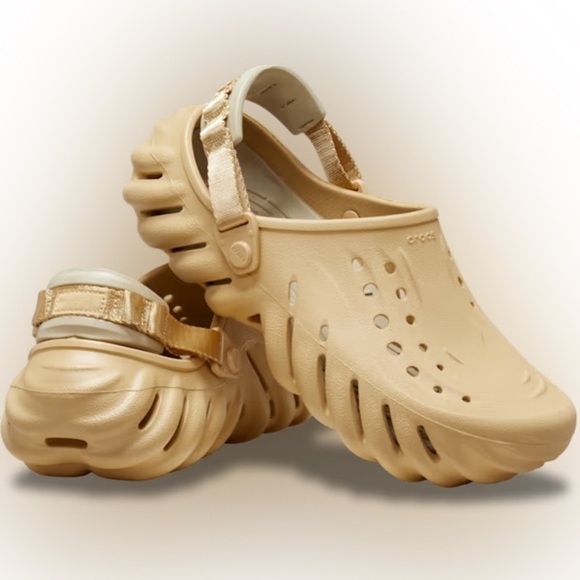 CROCS echo clog size 7 Wheat comfortable Trail Hiking and street wear worthy NWT - Picture 12 of 14